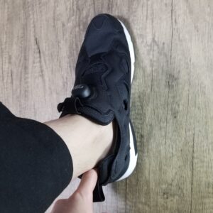 インスタポンプフューリーの指を入れたサイズ感