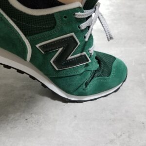 ニューバランス373のつま先